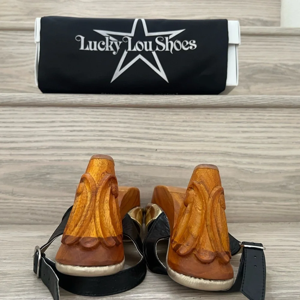 Lucky Lou Shoes reposhing this
